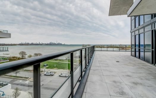 39 Annie Craig Drive – 515