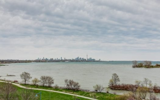 39 Annie Craig Drive – 515